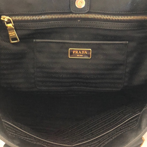 Prada Saffiano Lux Nero - Picture 3 of 7